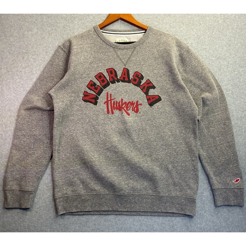 Nebraska Huskers Crewneck Sweatshirt Large Gray “League” Collegiate